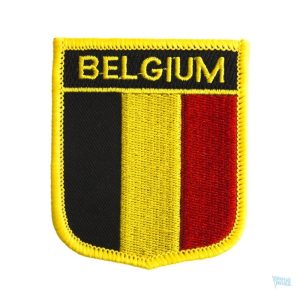 Badge drapeau Belgique, accessoire symbolique aux couleurs nationales