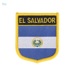 Badge drapeau du Salvador en tissu coloré