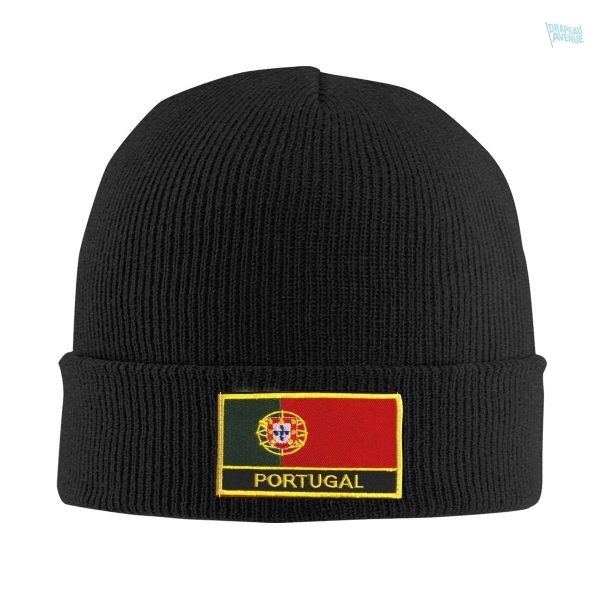 Accessoire en tricot portant le drapeau portugais