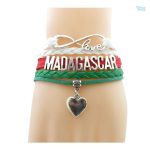 Bracelet Madagascar avec motif love et couleurs du drapeau