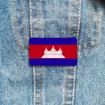 Accessoire broche représentant le drapeau cambodgien