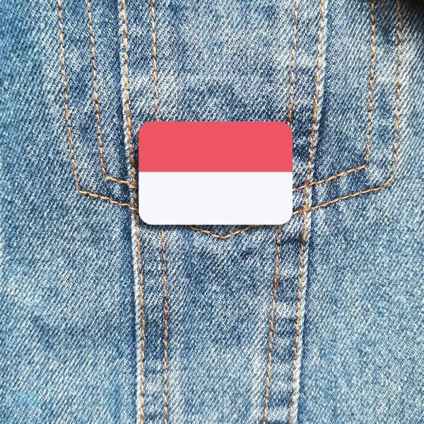 Broche symbolique du drapeau indonésien en style élégant