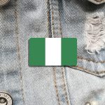 Bijou distinctif aux couleurs du Nigeria