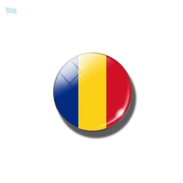 Broche ronde drapeau Roumanie, accessoire élégant et symbolique