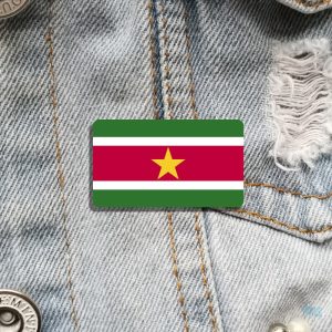 Bijou broche avec le drapeau du Suriname en couleurs vives