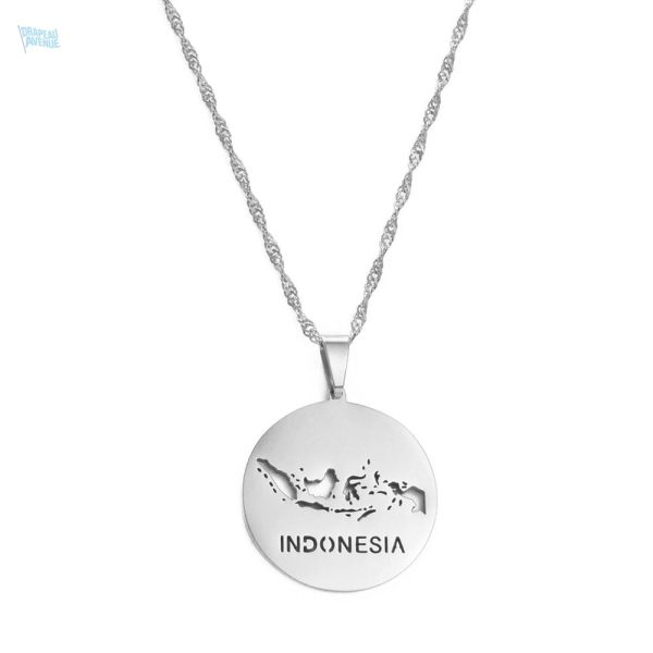 Collier argent représentant la carte de l'Indonésie