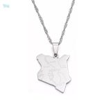 Collier argenté représentant la carte du Kenya