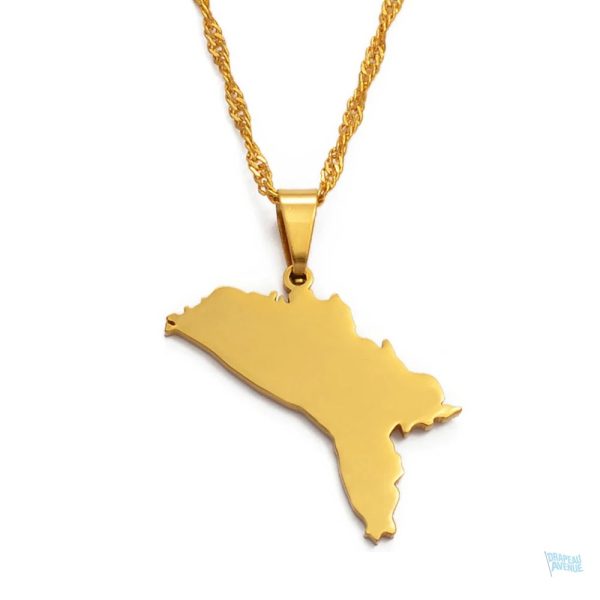 Collier en or représentant la carte de Moldavie