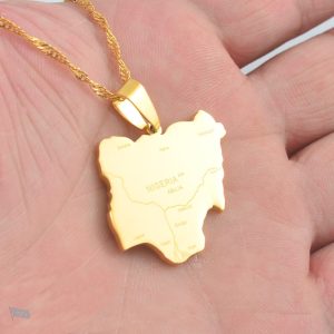 Accessoire mode inspiré par la carte du Nigeria