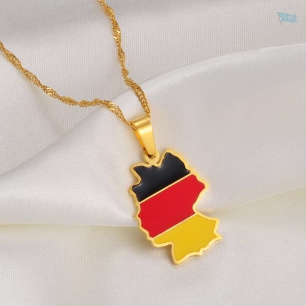 Drapeau allemand en collier doré