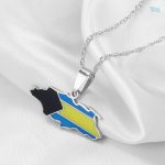 Collier représentant le drapeau des Bahamas en couleur argentée