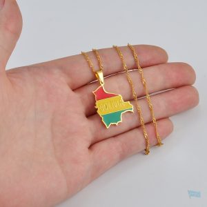 Collier en or avec motif du drapeau bolivien distinctif