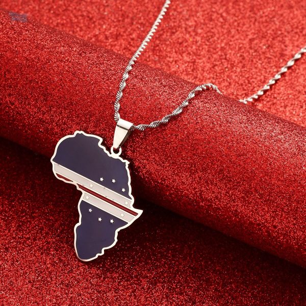 Collier avec motif drapeau Cap-Vert en couleur argent