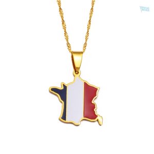 Collier or drapeau France, accessoire élégant pour supporters