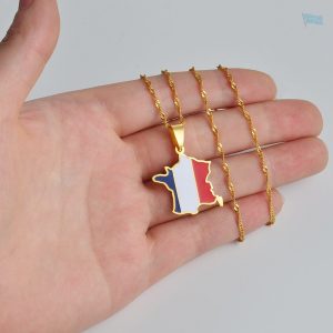 Bijou représentant le drapeau français, couleur dorée
