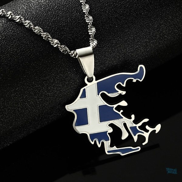 Bijou argenté représentant le drapeau grec, accessoire tendance