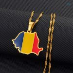 Bijou doré représentant le drapeau de la Roumanie