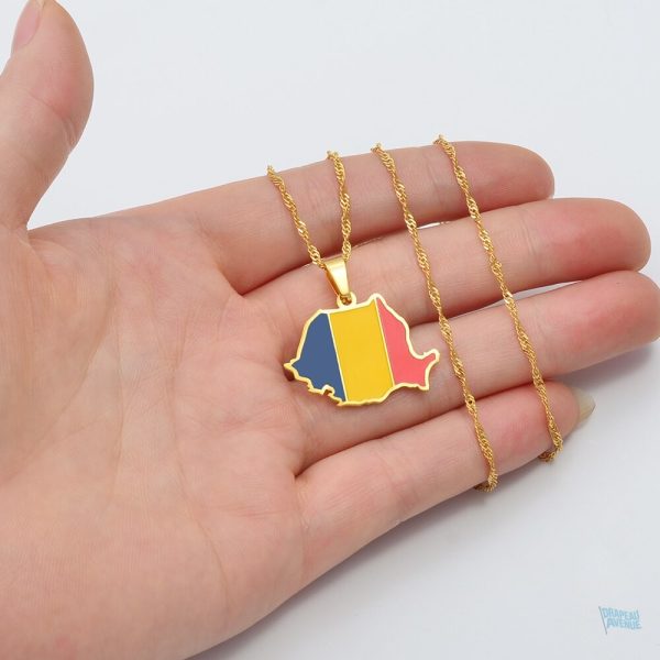 Accessoire élégant avec le motif du drapeau roumain