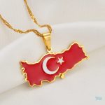 Bijou or représentant le drapeau de la Turquie