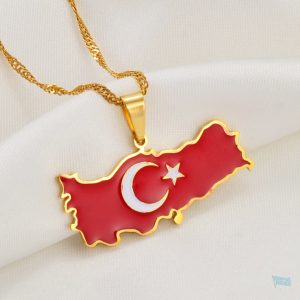 Bijou or représentant le drapeau de la Turquie