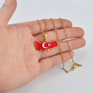 Accessoire or emblématique du drapeau turc