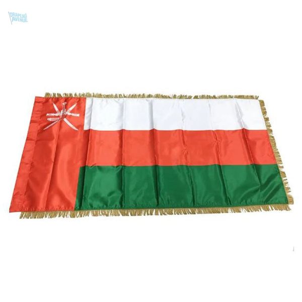 Drapeau décoratif en satin avec franges