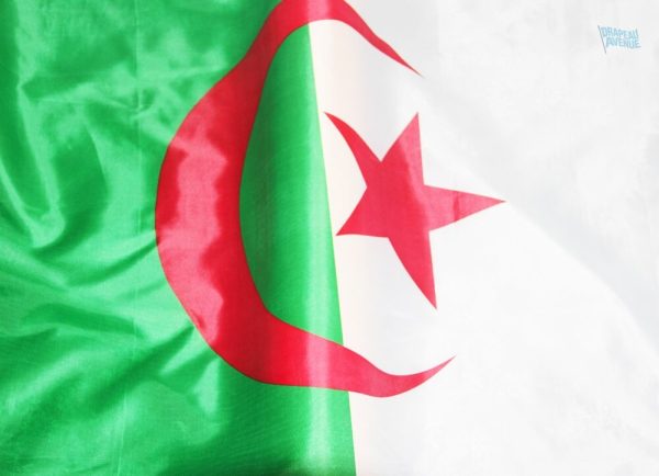 Drapeau Algérie pour célébrations et manifestations extérieures