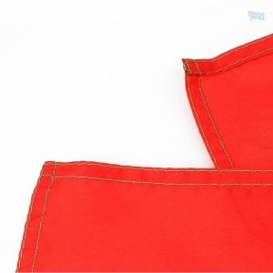 Drapeau italien aux couleurs vives : vert, blanc, rouge