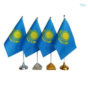 Drapeau Kazakhstan de table, symbole national sur support