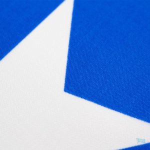 Géant drapeau Kosovo avec couleurs vives