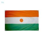 Drapeau du Niger avec 4 œillets pour fixation facile