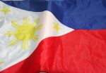 Drapeau Philippine, orné des emblèmes nationaux
