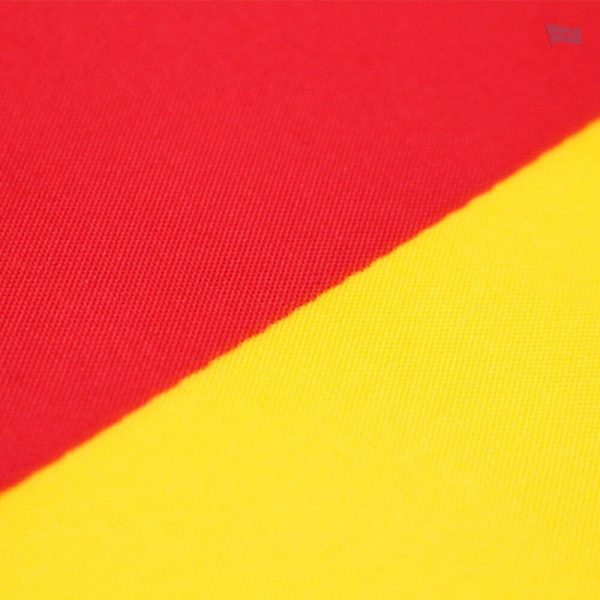 Drapeau Roumain coloré, dimensions 120 x 180 cm