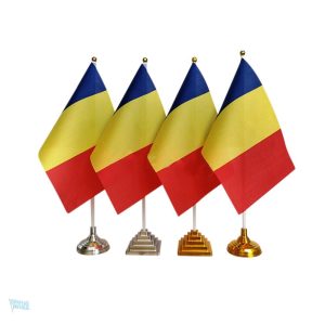 Drapeau de table Roumanie avec couleurs nationales