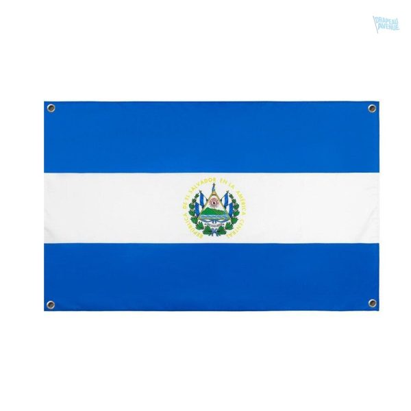 Drapeau du Salvador avec 4 œillets pour une installation facile