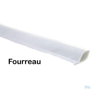 Drapeau Serbe avec fourreau, idéal pour événements et décorations