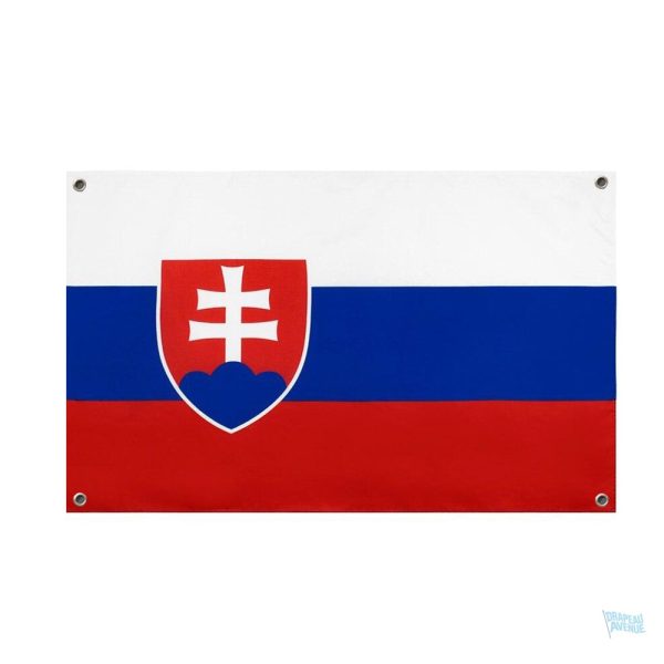 Drapeau Slovaquie avec 4 œillets pour une présentation optimale