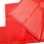 Drapeau Suisse rouge avec croix blanche, taille compacte