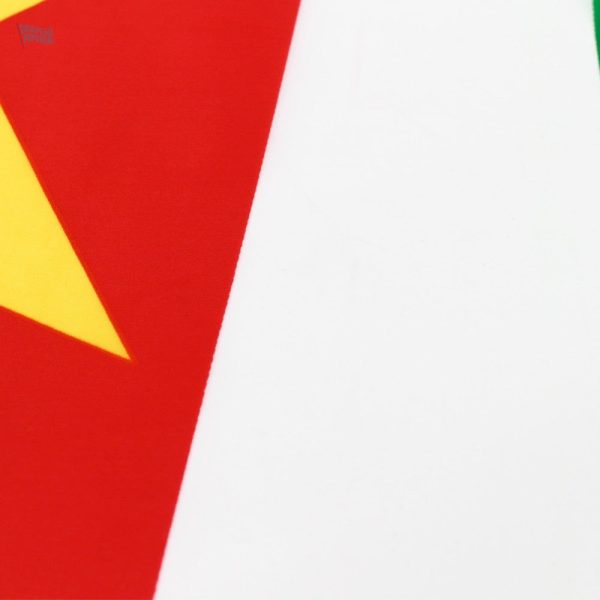 Drapeau 60 x 90 cm du Suriname, parfait pour événements