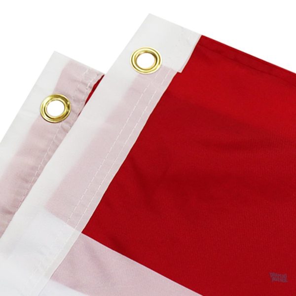 Drapeau thaïlandais avec des couleurs vives
