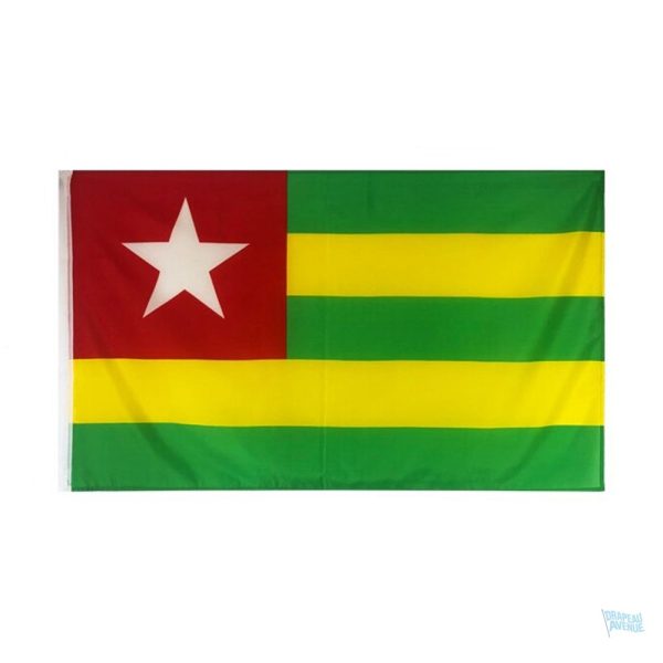 Drapeau du Togo avec fourreau pour affichage extérieur