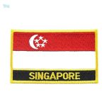 Écusson drapeau de Singapour avec couleurs nationales