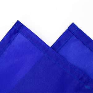 Drapeau européen avec étoiles dorées sur fond bleu