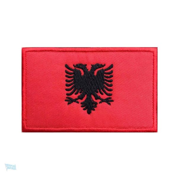 Patch drapeau Albanie avec aigle noir sur fond rouge