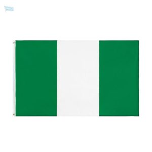 Petit drapeau du Nigeria en tissu coloré