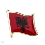 Pin's drapeau Albanie en émail rouge et noir