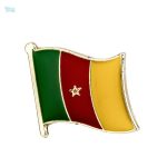 Pin's drapeau du Cameroun en émail coloré