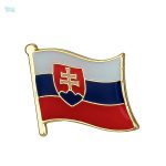 Pin's drapeau Slovaquie en émail coloré