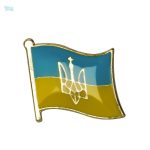 Pin's drapeau Ukraine avec blason en émail coloré